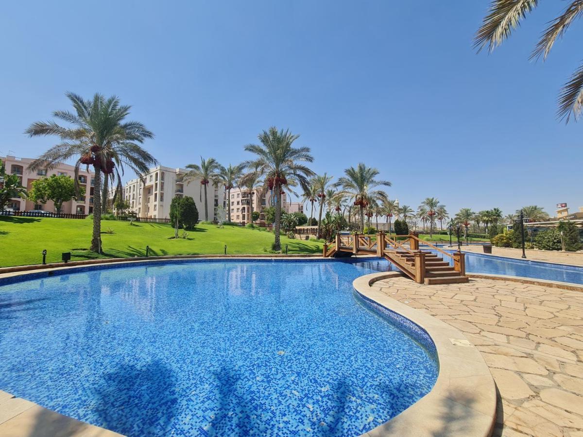 Traveler Free Pick-up & Drop-back Le Caire